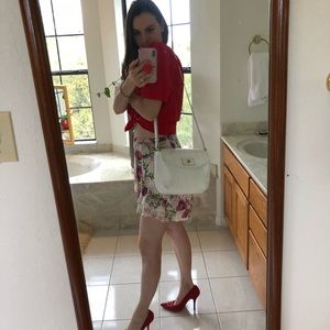 White Marc Jacobs crossbody with gold hardware